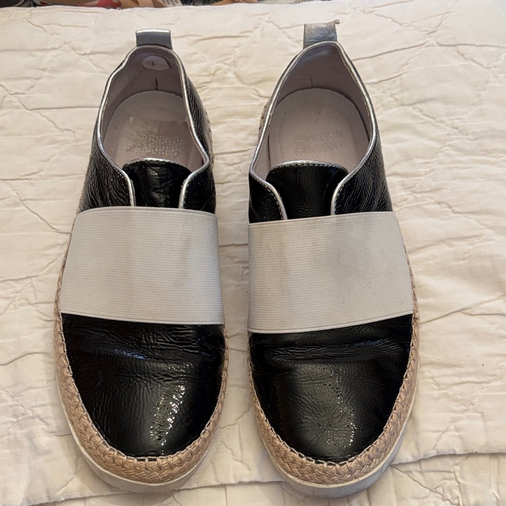 Johnston & Murphy Metallic Leather Shoe